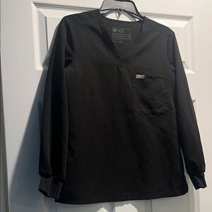 Figs Women’s Long Sleeve Catarina One-Pocket Scrub Top